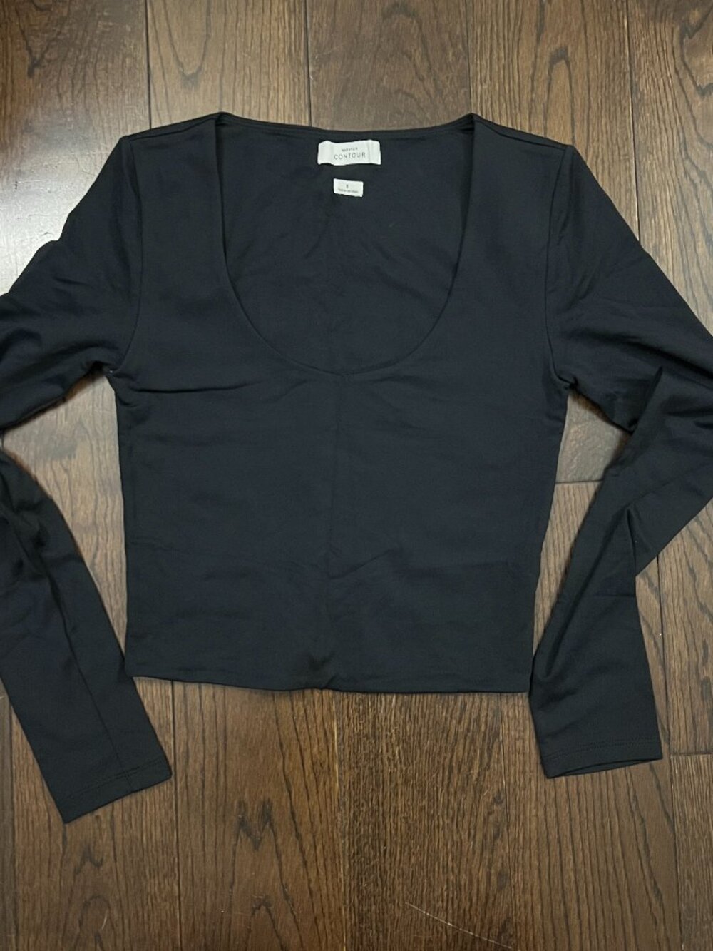 Aritzia Contour Scoopneck Longsleeve Crop - black
